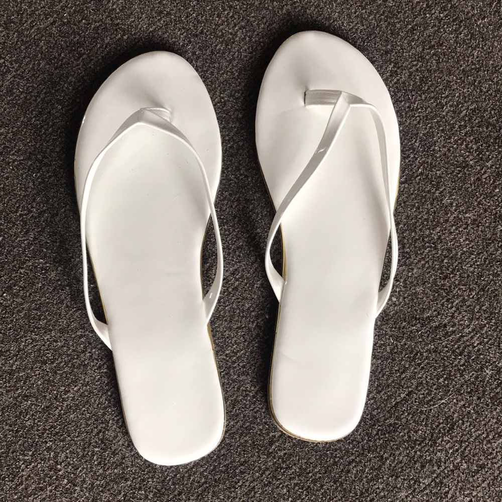 Never worn white Sandals